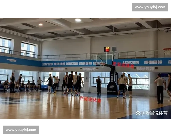 辽篮官宣第三外援离队！刘总锁定双外援目标，玄冥二老续约留队